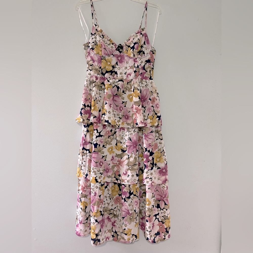 Lulus ruffled floral dress